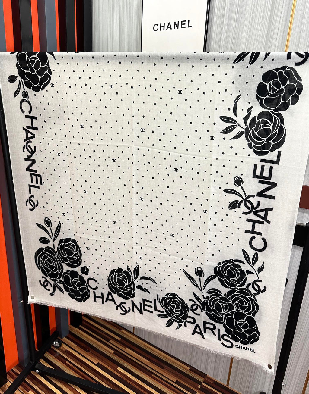 CC Camellia Letter Print 200cm White Black Cashmere 153134