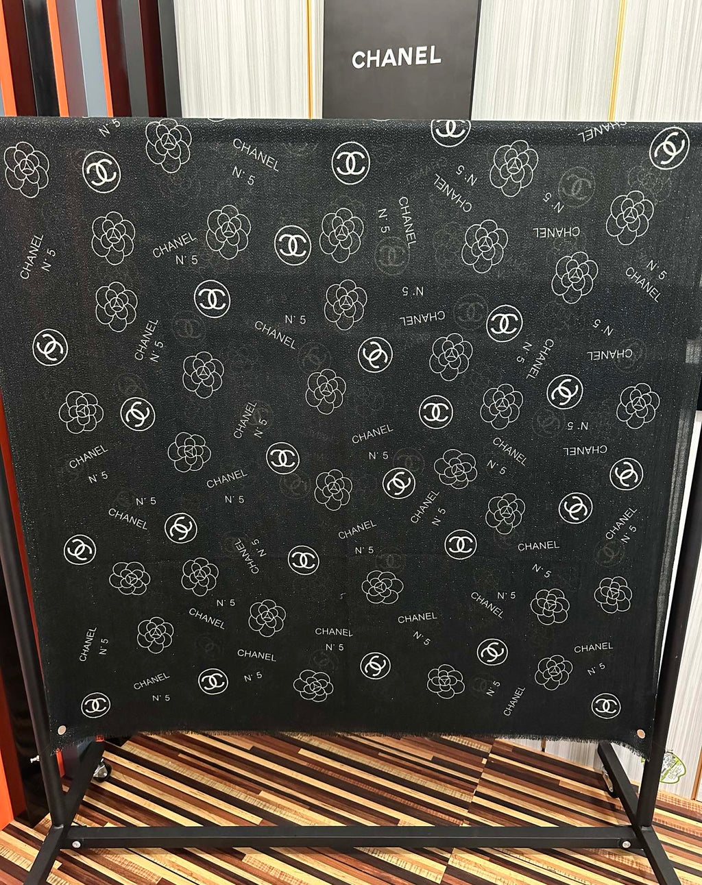 CC 26s Scarf 200cm Black Cashmere 271203