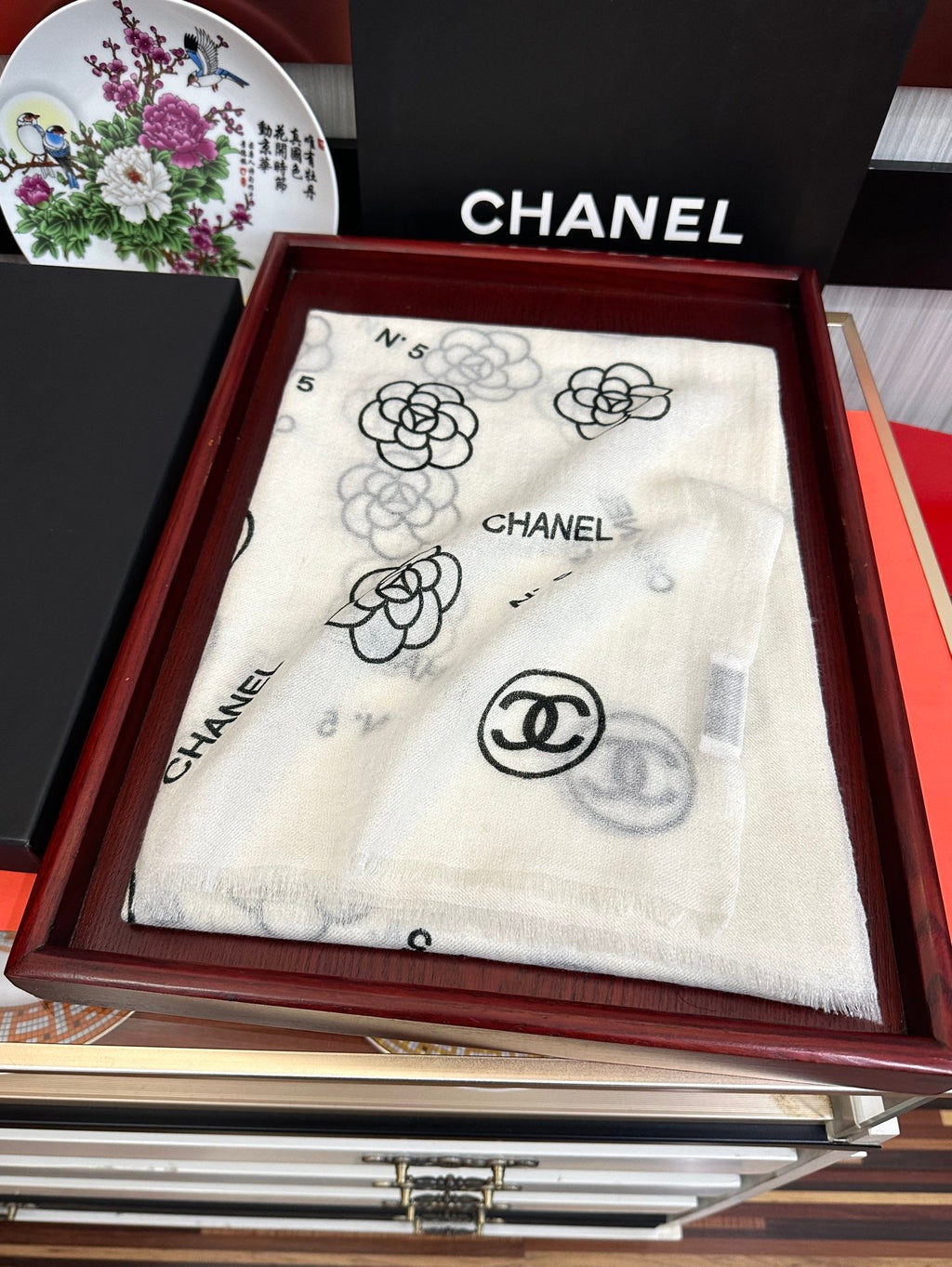 CC 26s Scarf 200cm White Black Cashmere 271204