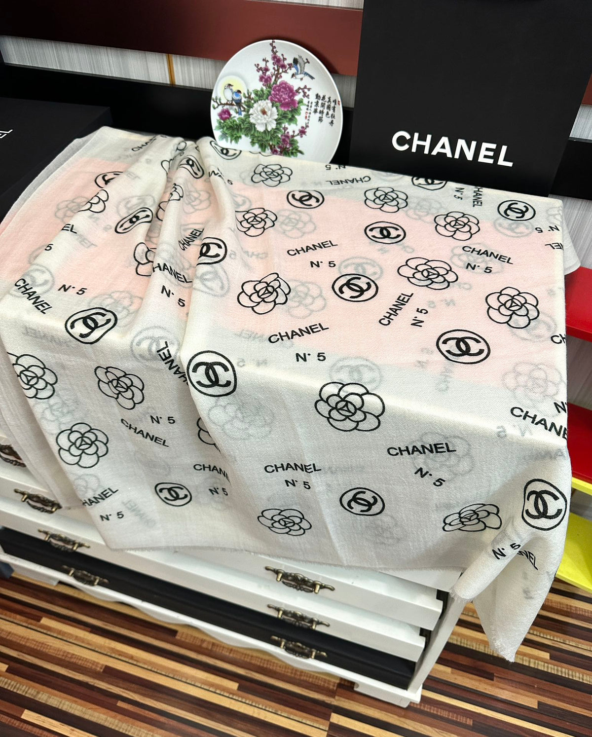 CC 26s Scarf 200cm White Black Cashmere 271204