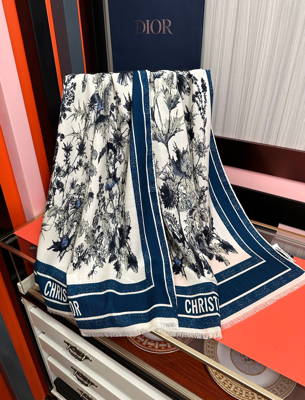 CD Double-Sided Chardons Scarf 185cm White Dark Blue Cashmere 271210
