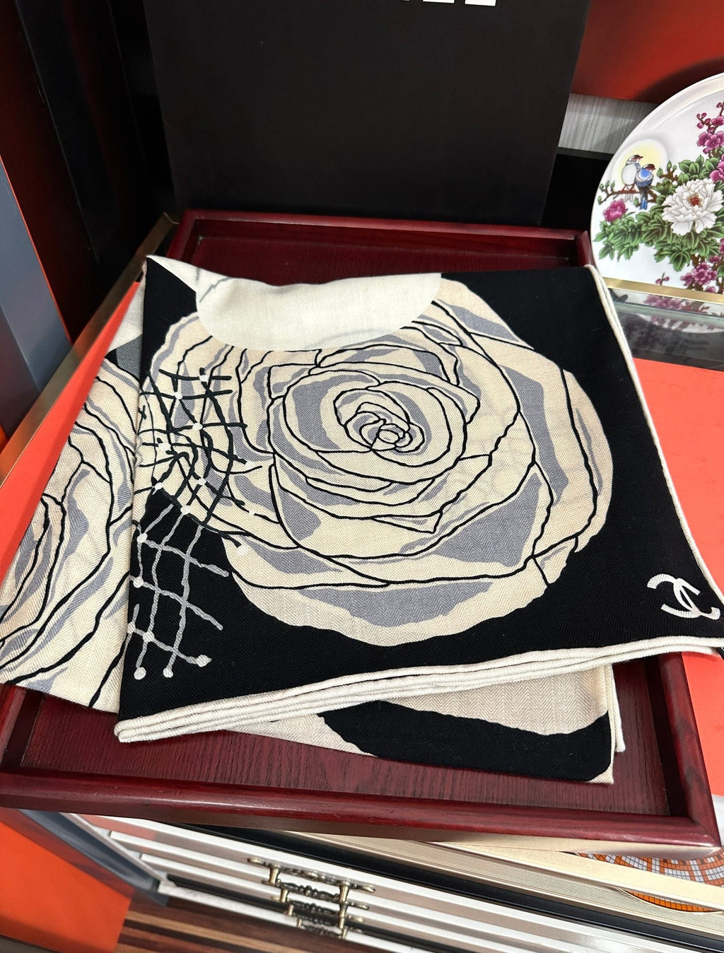 CC 26s Scarf 140 In Cashmere And Silk 439391