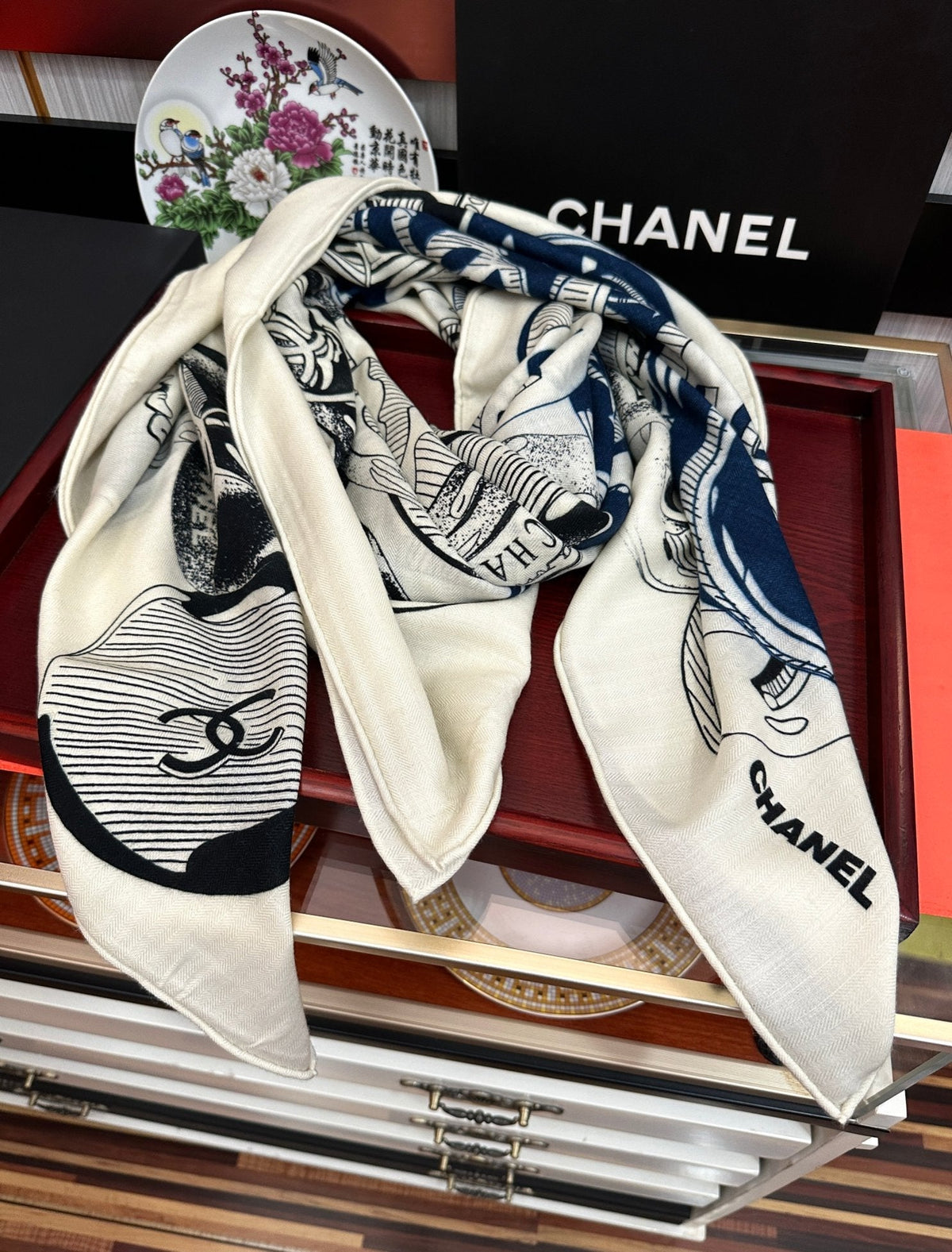 CC 26s Scarf 140 In Cashmere And Silk 449873