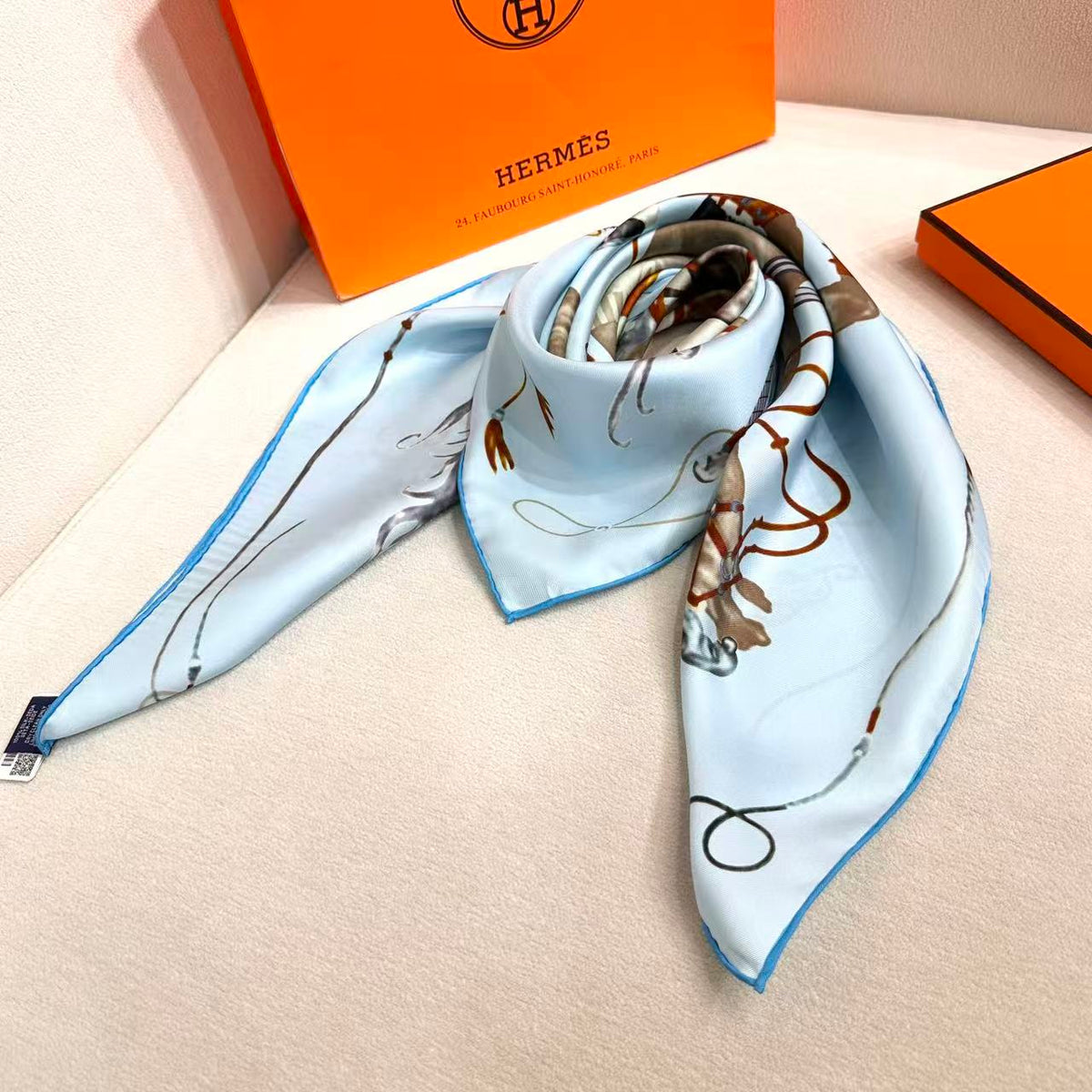 Hermes 26s Scarf 90 In Silk 303194