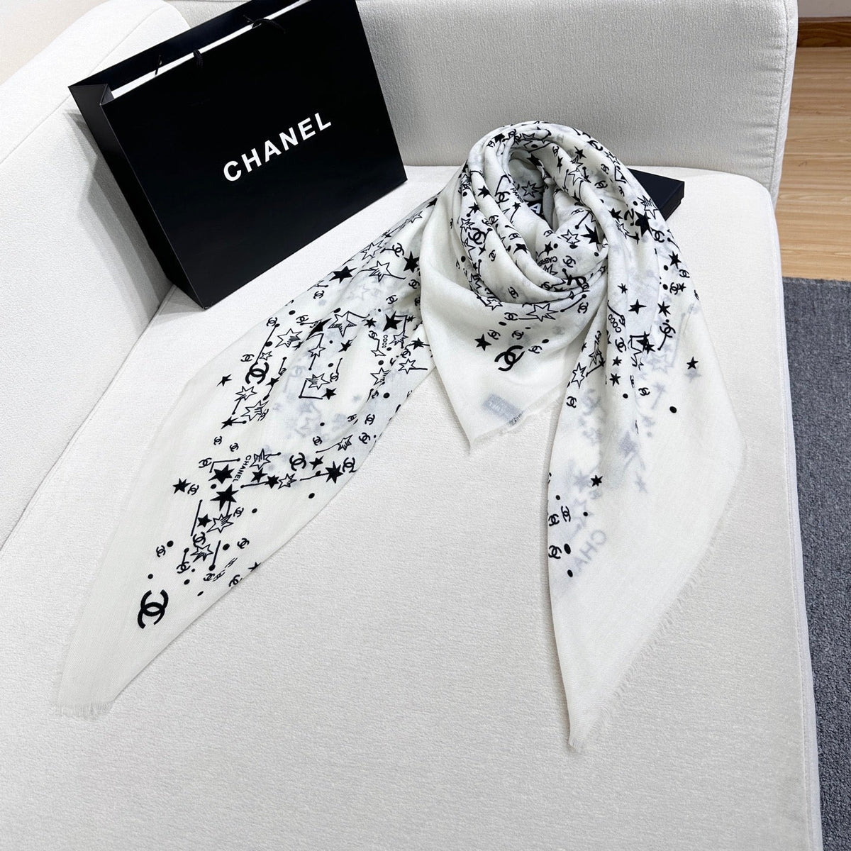 CC 26s Scarf 140 In Cashmere 449724