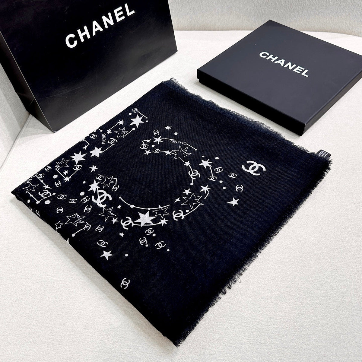 CC 26s Scarf 140 In Cashmere  449725