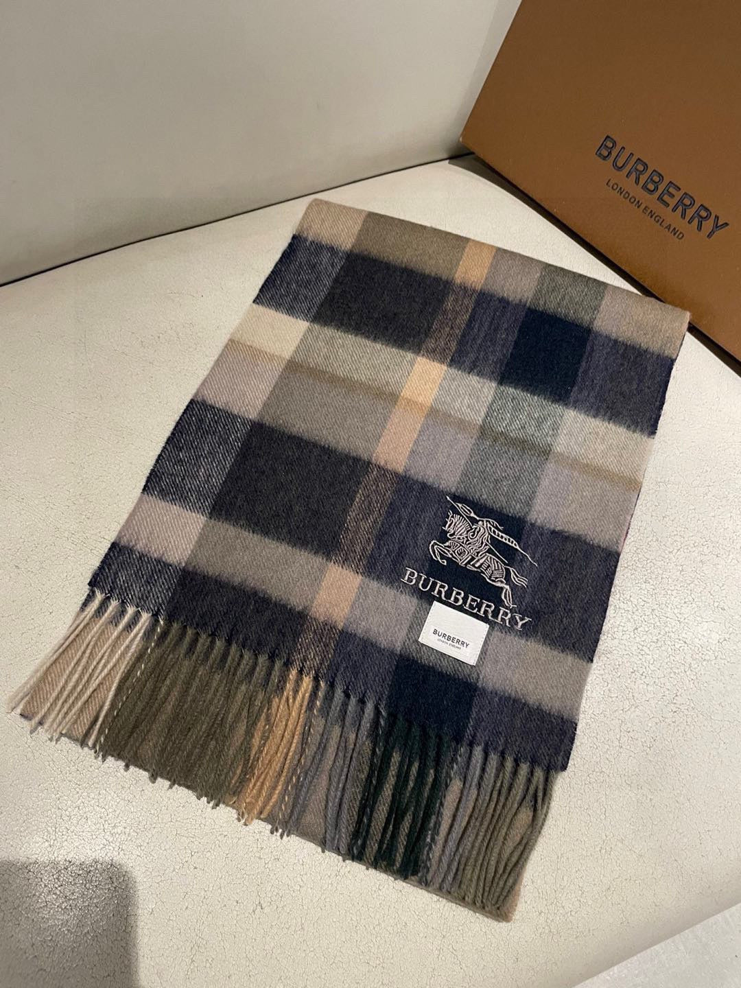 BBR Long Scarf 30*180cm Black Burgundy Beige Cashmere 168153