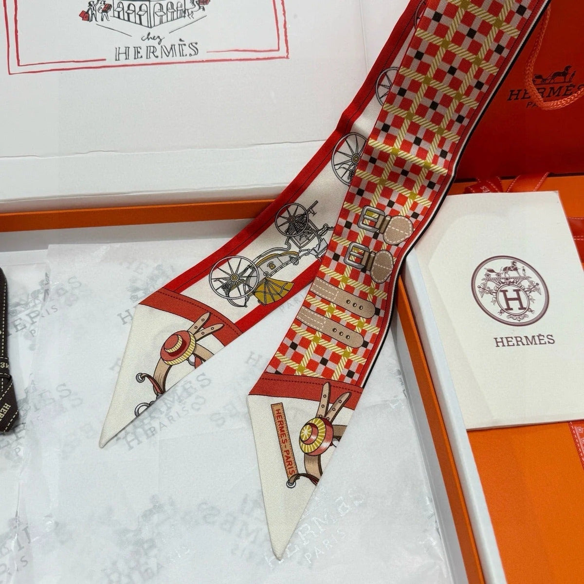 HERMES 25S SCARF 90 IN SILK 854950