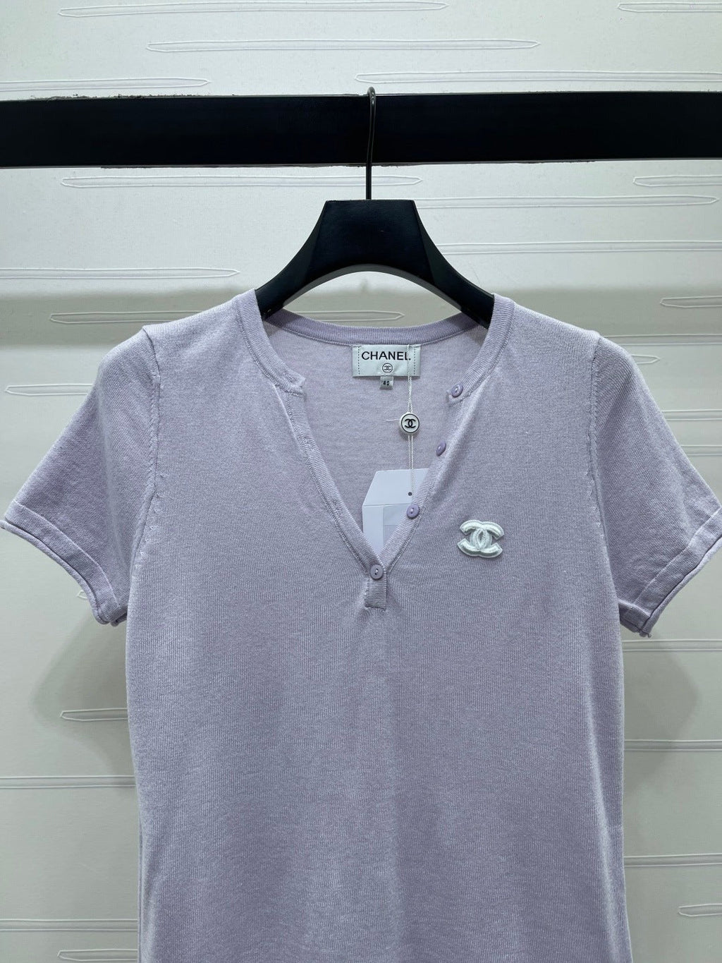 Chanel 2026 V-neck Short-sleeve Shirt Wool Cashmere