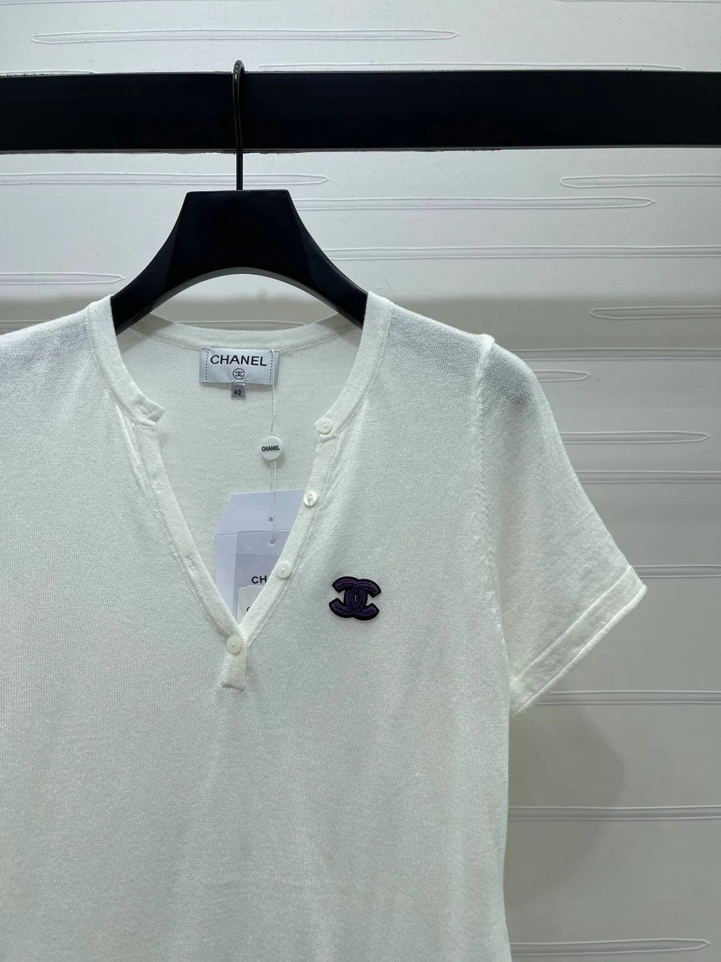 Chanel 2026 V-neck Short-sleeve Shirt Wool Cashmere