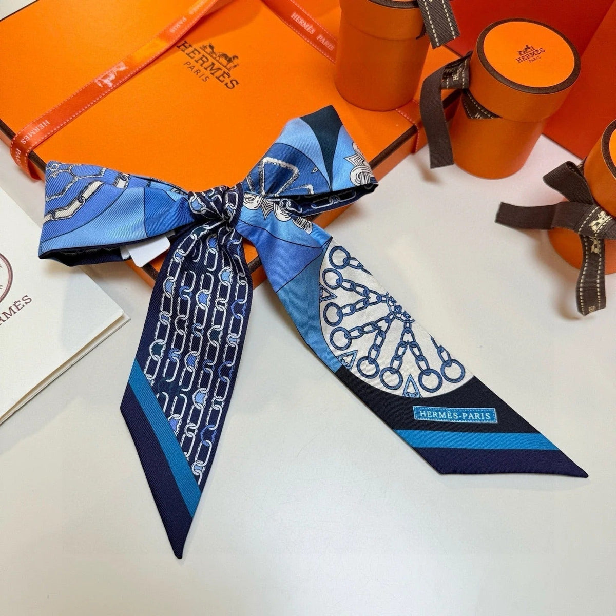 HERMES 25S SCARF 90 IN SILK 856725