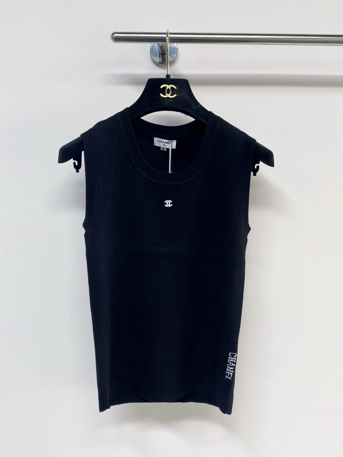 Chanel 2026 Vest Black and White Wool 704587