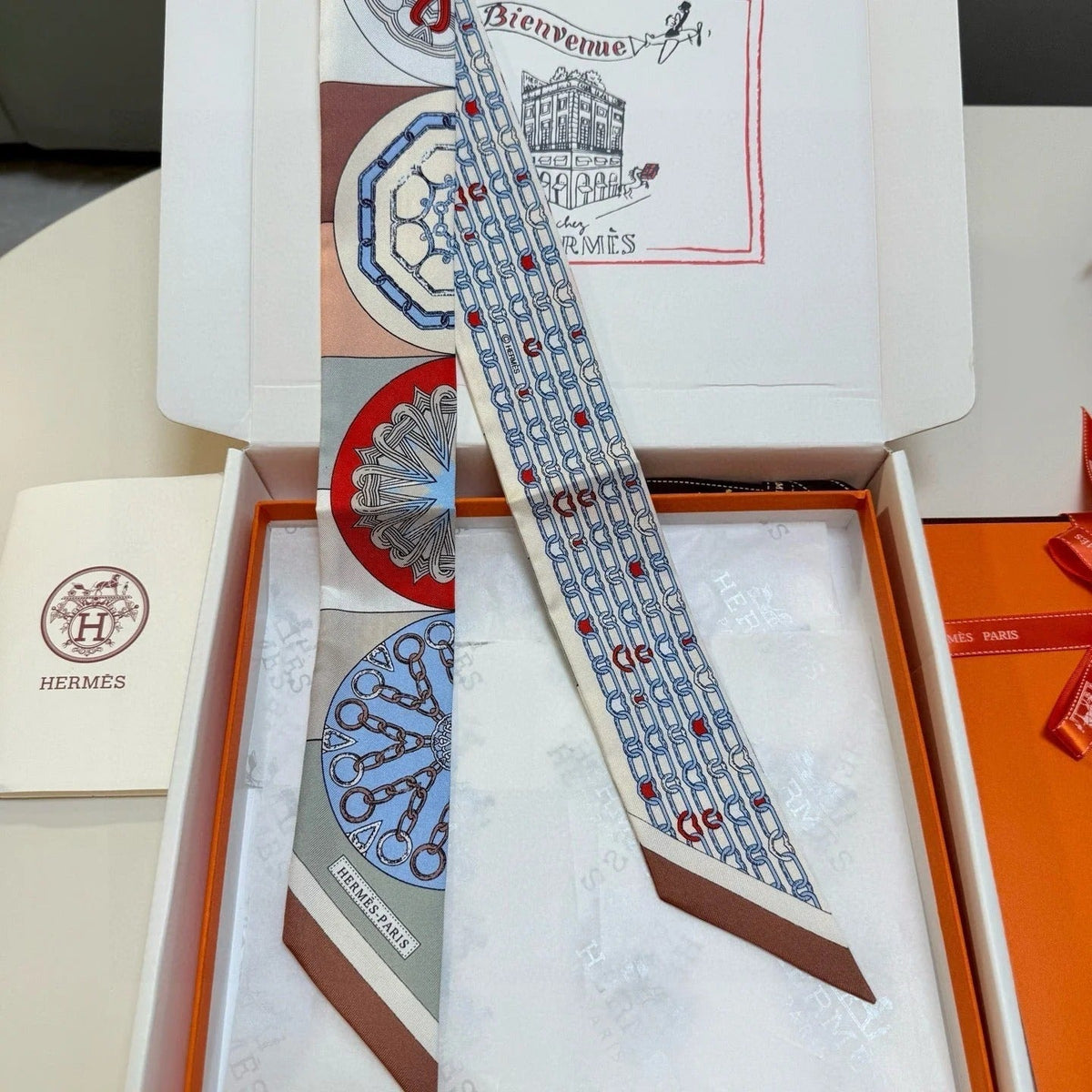 HERMES 25S SCARF 90 IN SILK 856723