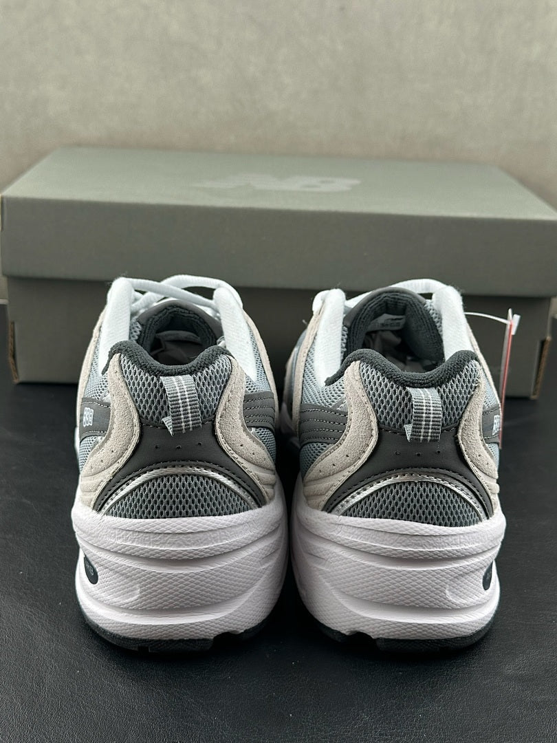 New Balance 530 Sneakers