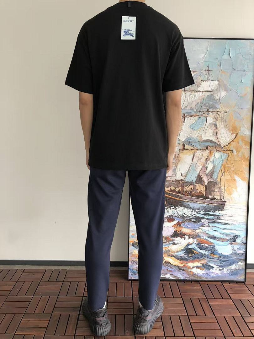 Burberry T-Shirt