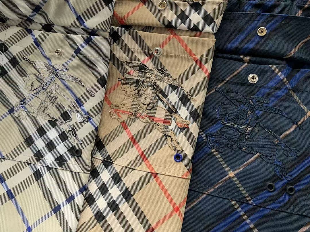 Burberry SHORTS