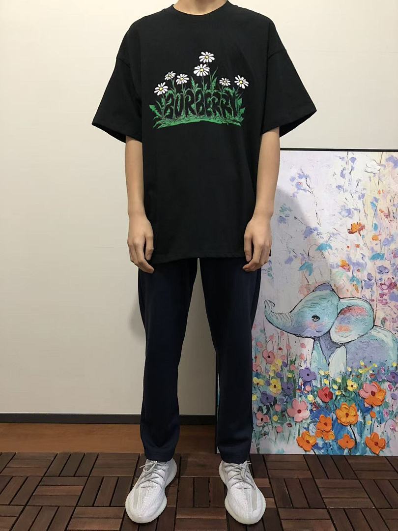 Burberry T-SHIRT