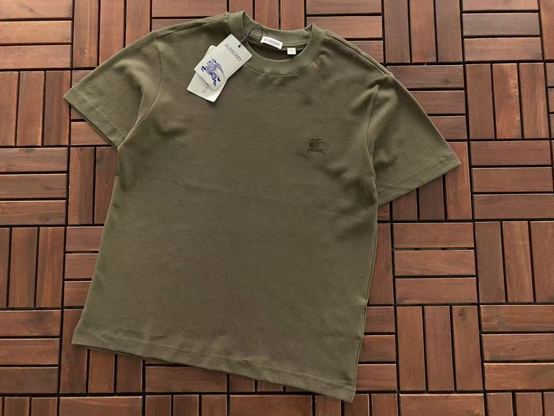 Burberry T-Shirt