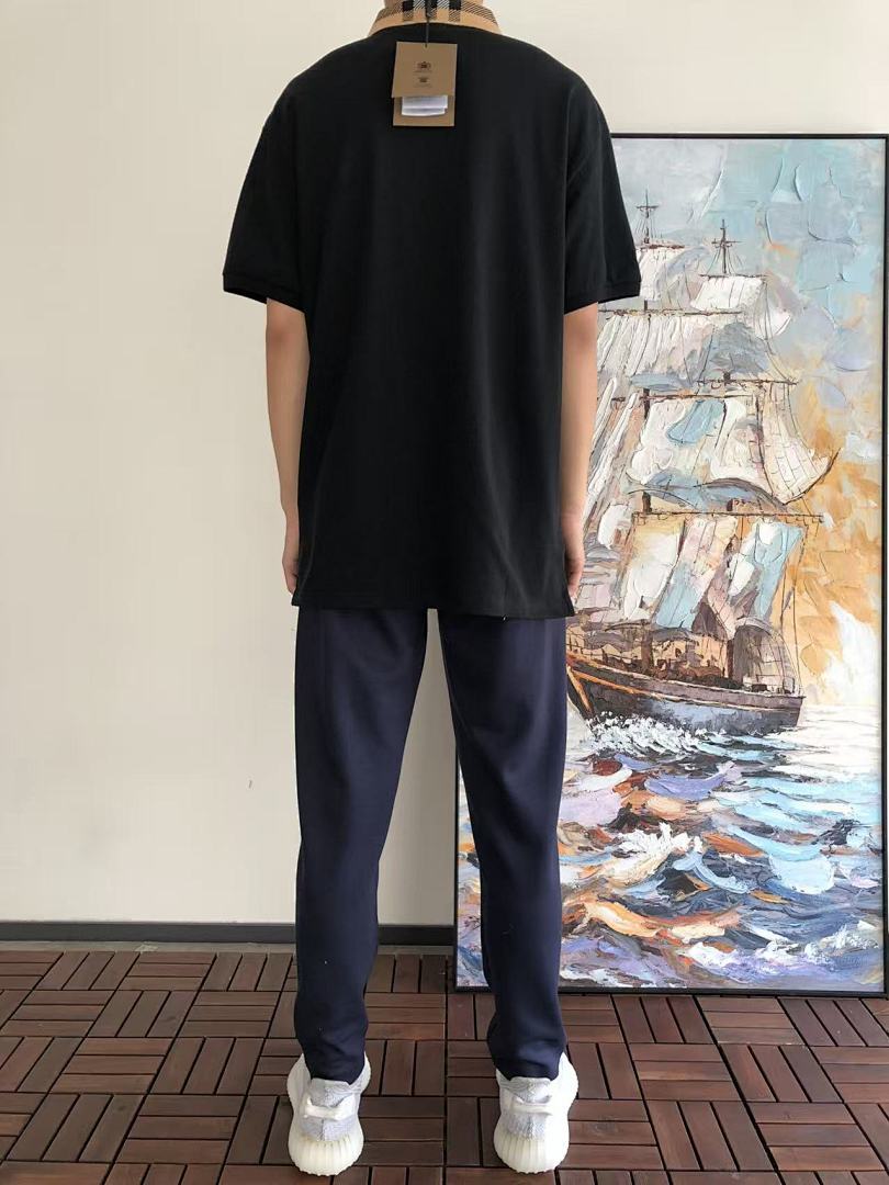 Burberry T-Shirt