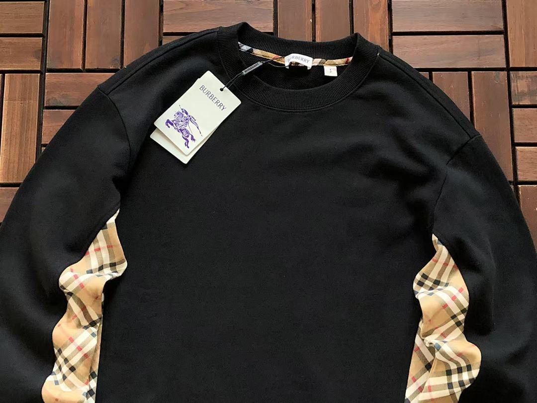 Burberry SWEATER