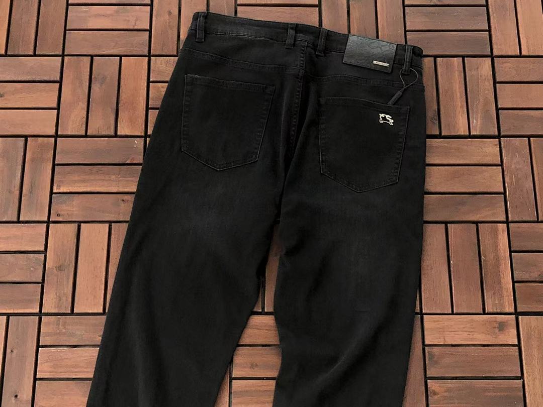 Burberry JEANS