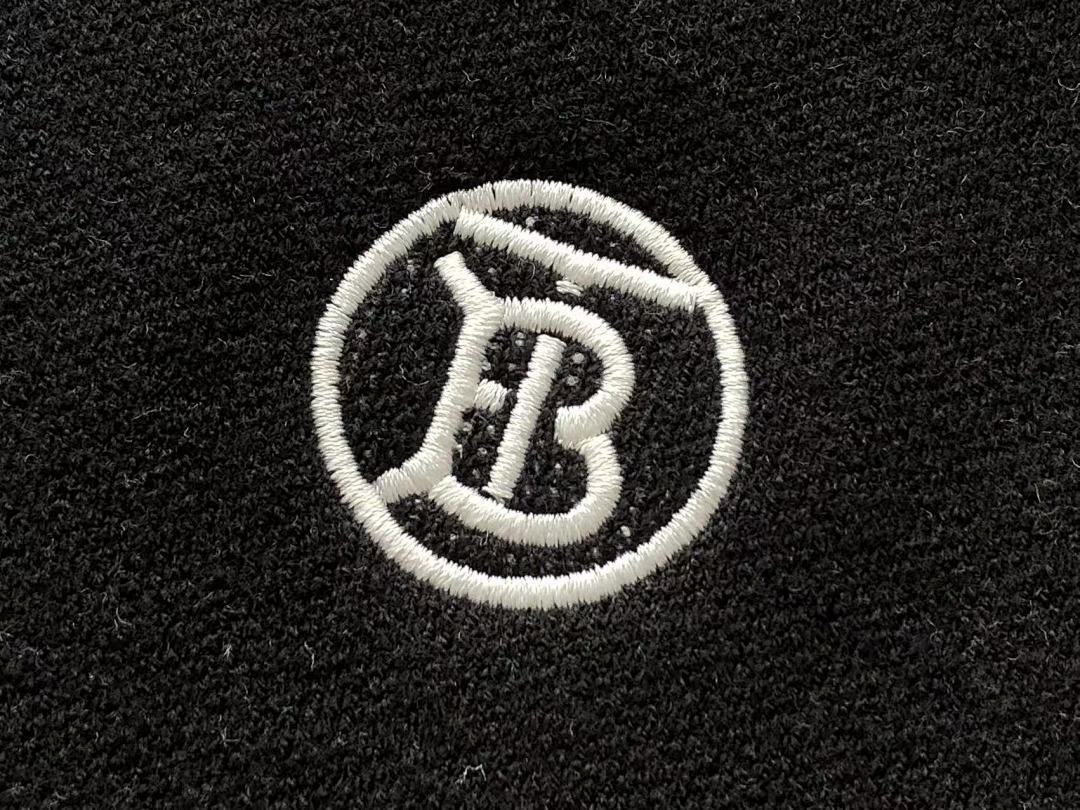 Burberry SWEATER