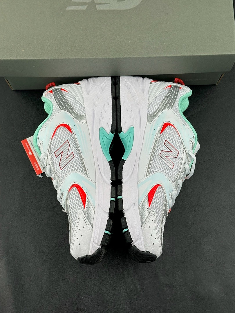 New Balance 530 Sneakers