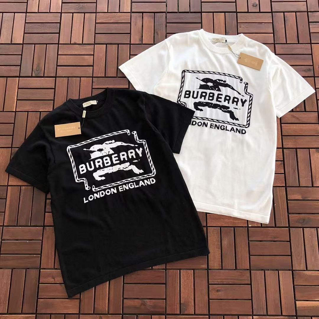 Burberry T-SHIRT