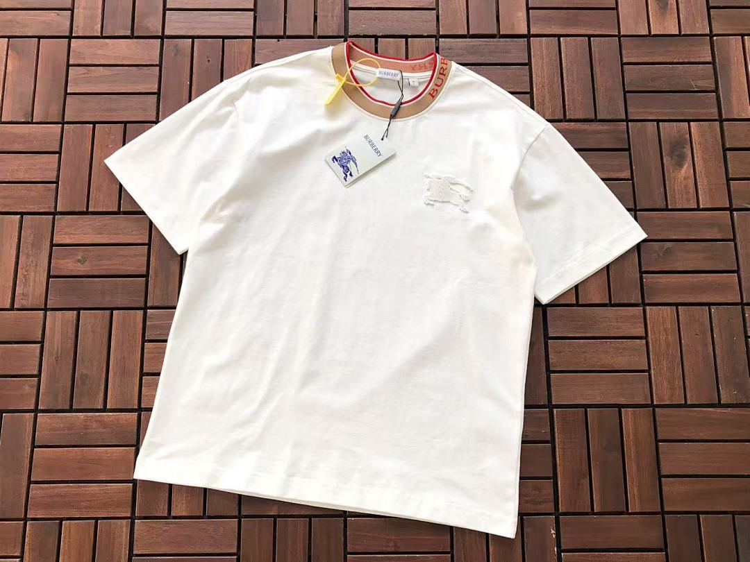 Burberry T-SHIRT