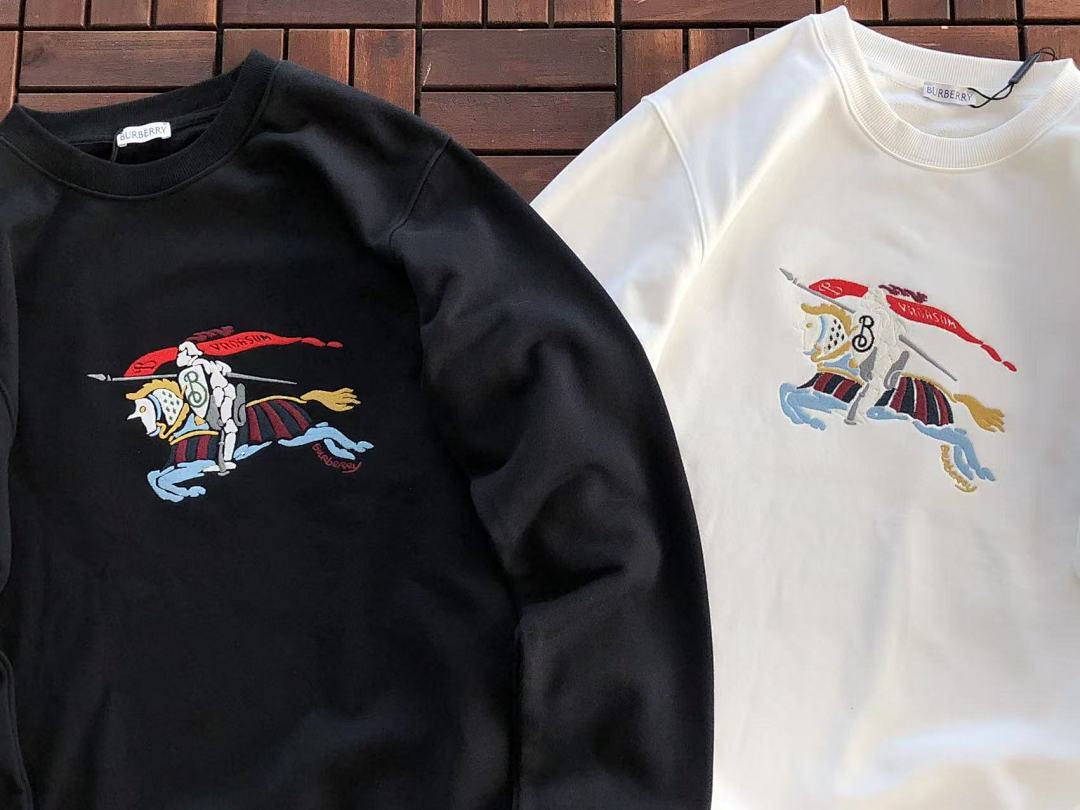 Burberry SWEATER
