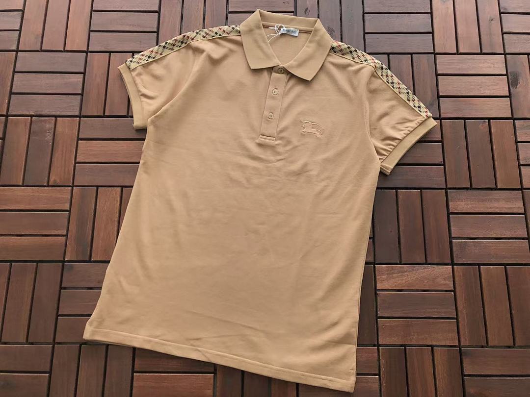 Burberry T-Shirt
