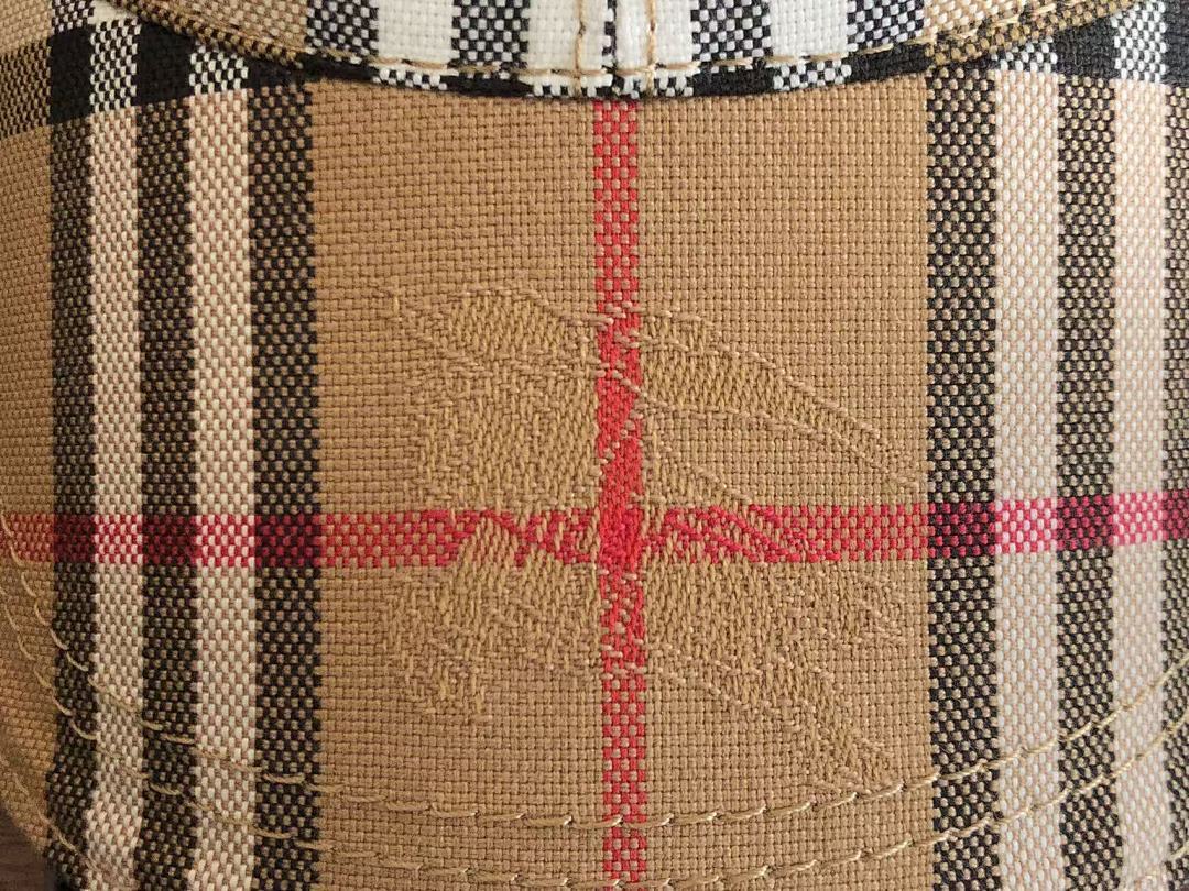 Burberry CAP