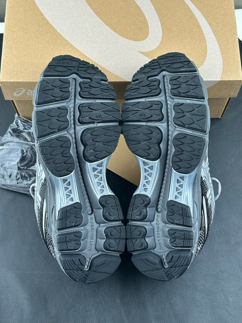 ASICS GEL-Kayano 12.1