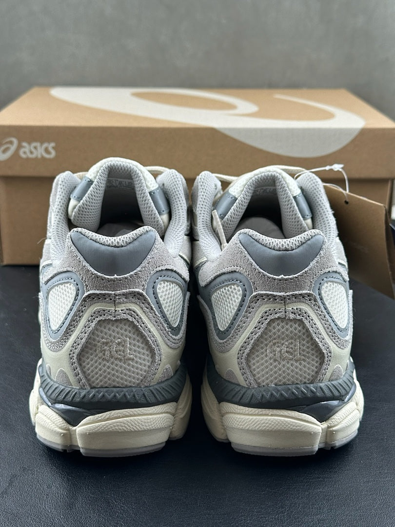 ASICS GEL-NYC v2