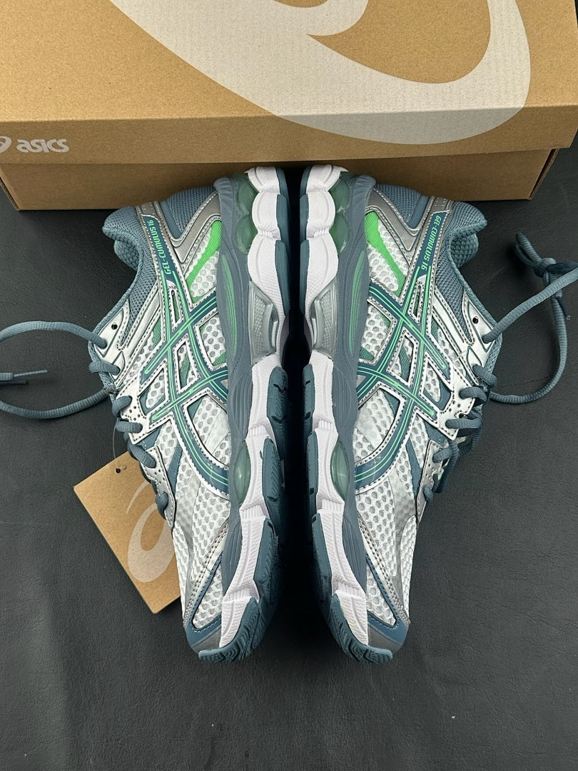 ASICS GEL-CUMULUS 16 v2