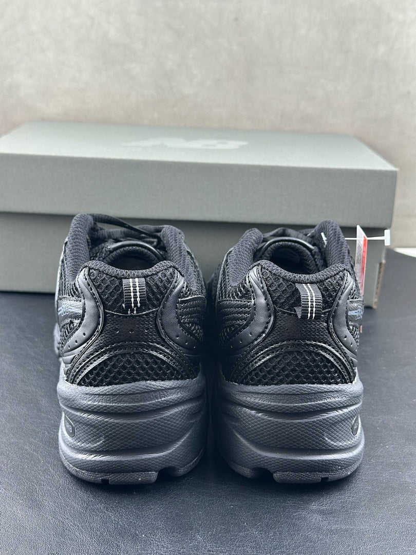 New Balance 530 Sneakers