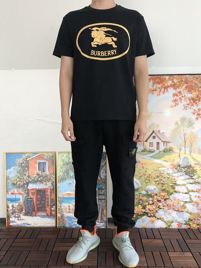 Burberry T-SHIRT