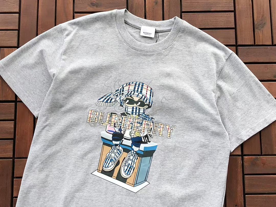Burberry T-SHIRT