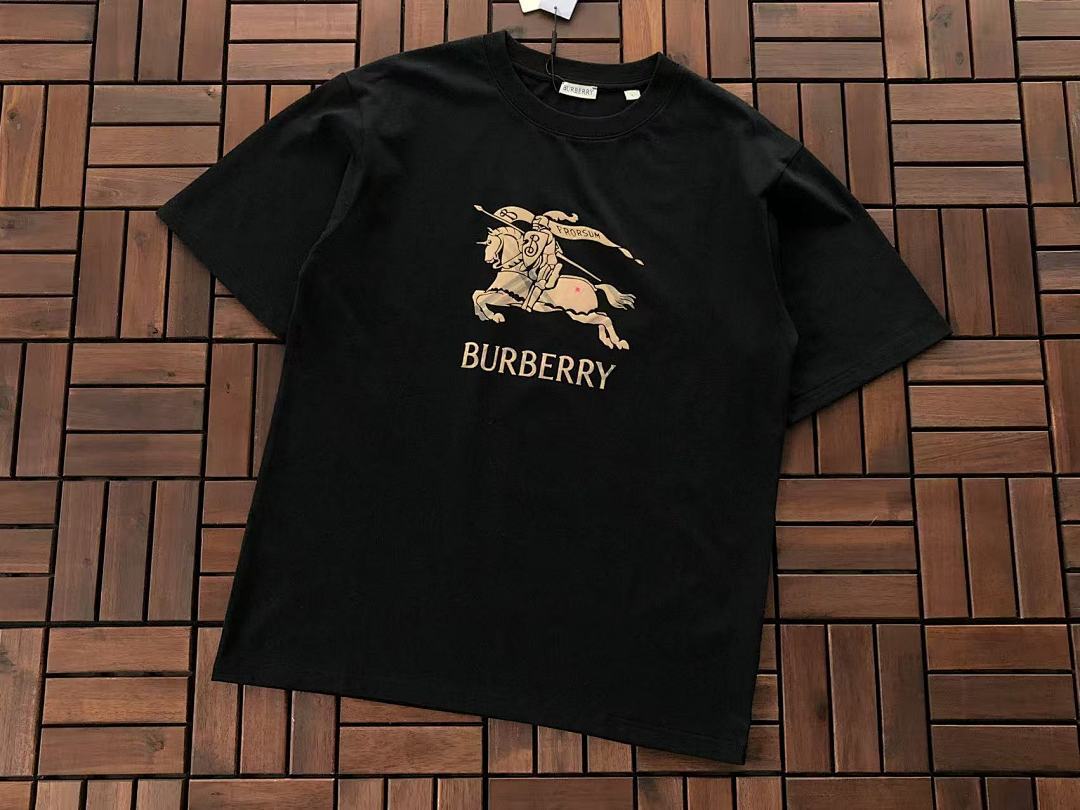 Burberry T-Shirt