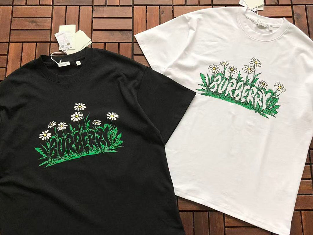 Burberry T-SHIRT