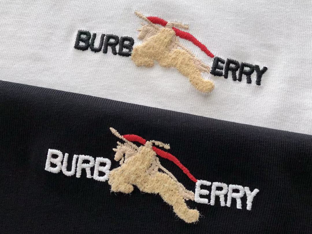 Burberry T-Shirt