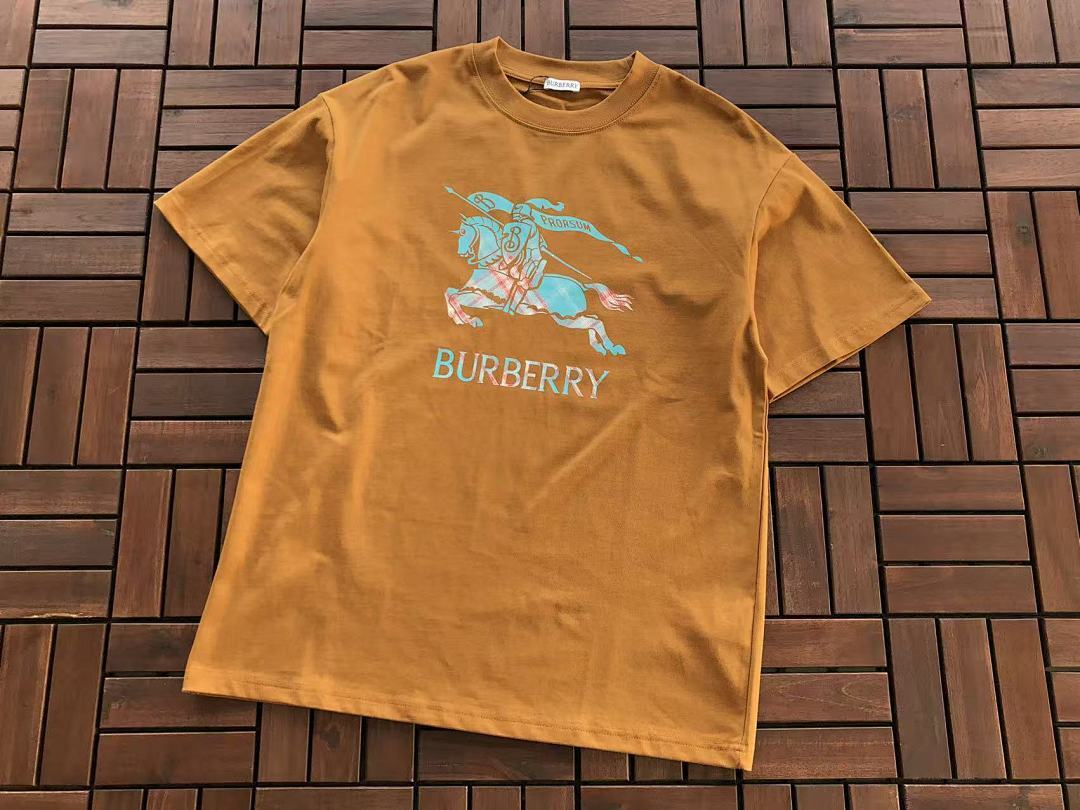 Burberry T-SHIRT