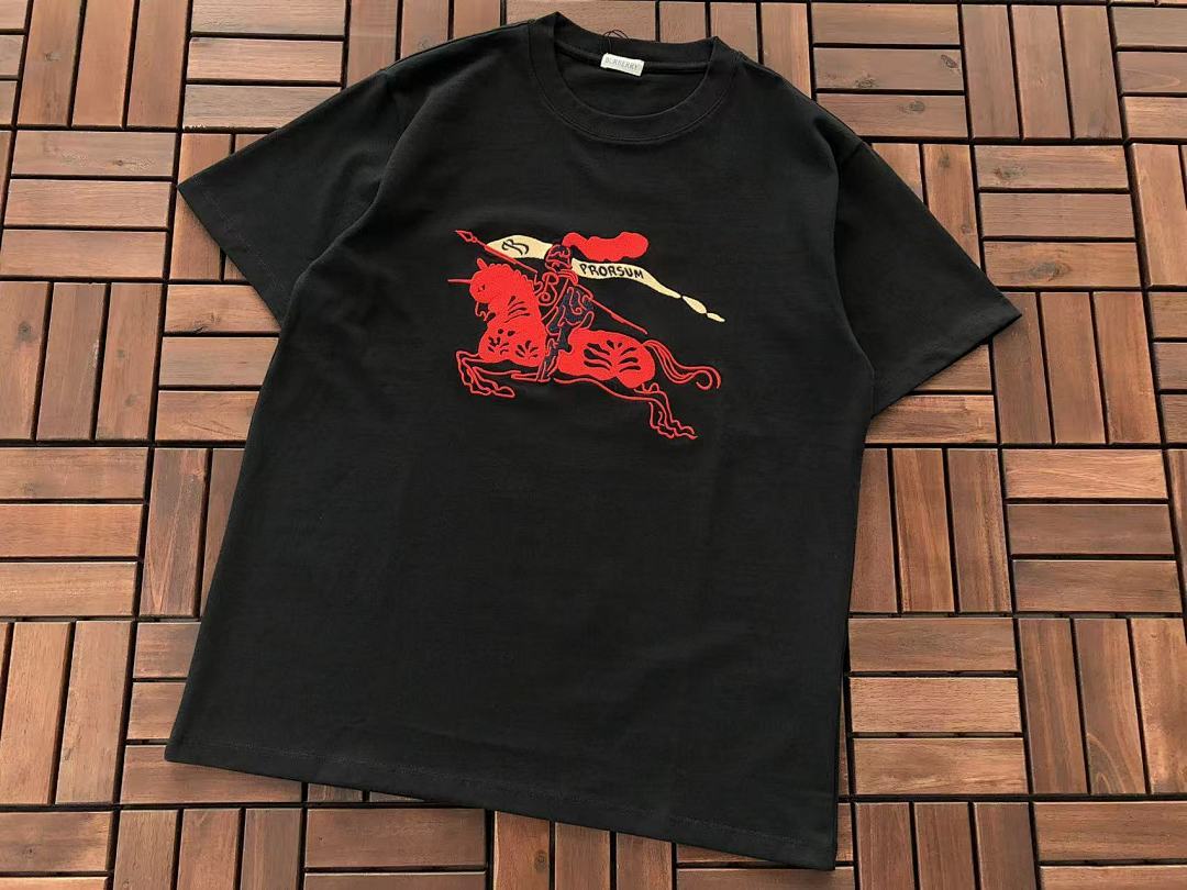 Burberry T-SHIRT