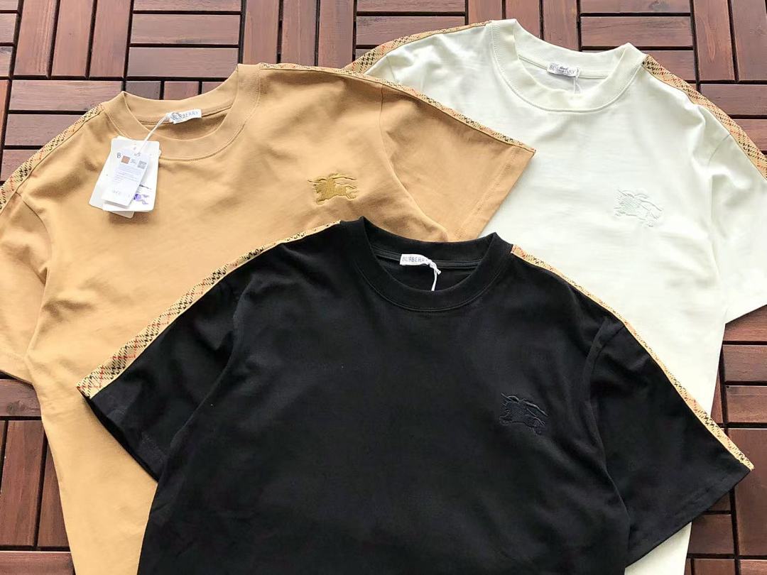 Burberry T-SHIRT