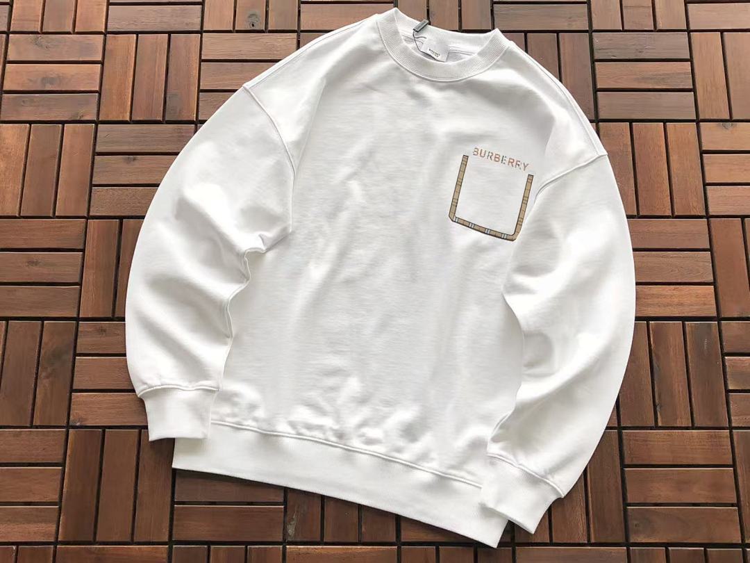 Burberry SWEATER