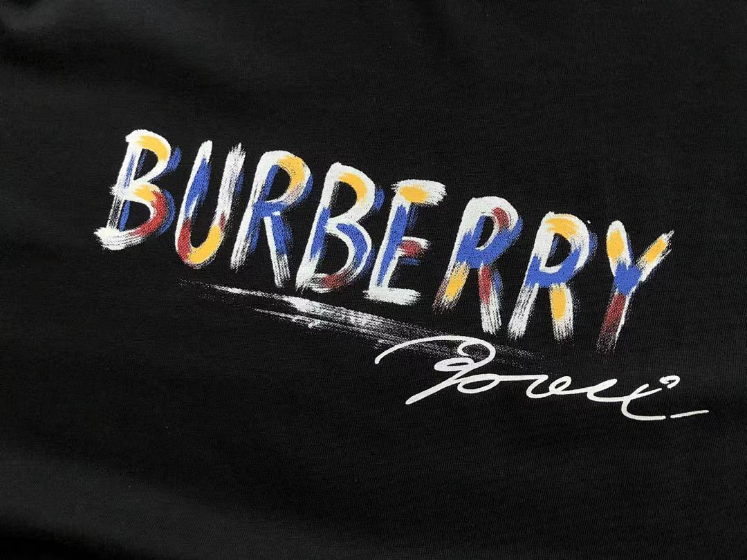 Burberry T-SHIRT