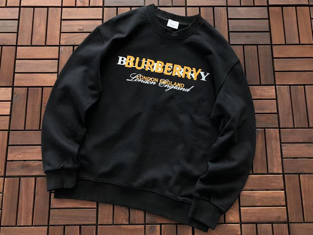 Burberry SWEATER