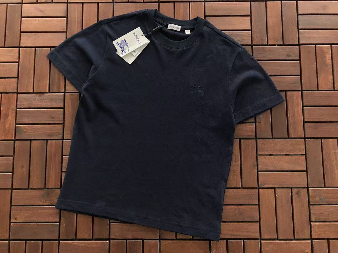 Burberry T-Shirt