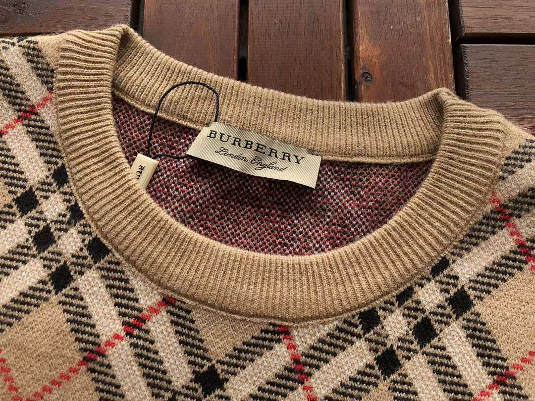 Burberry SWEATER