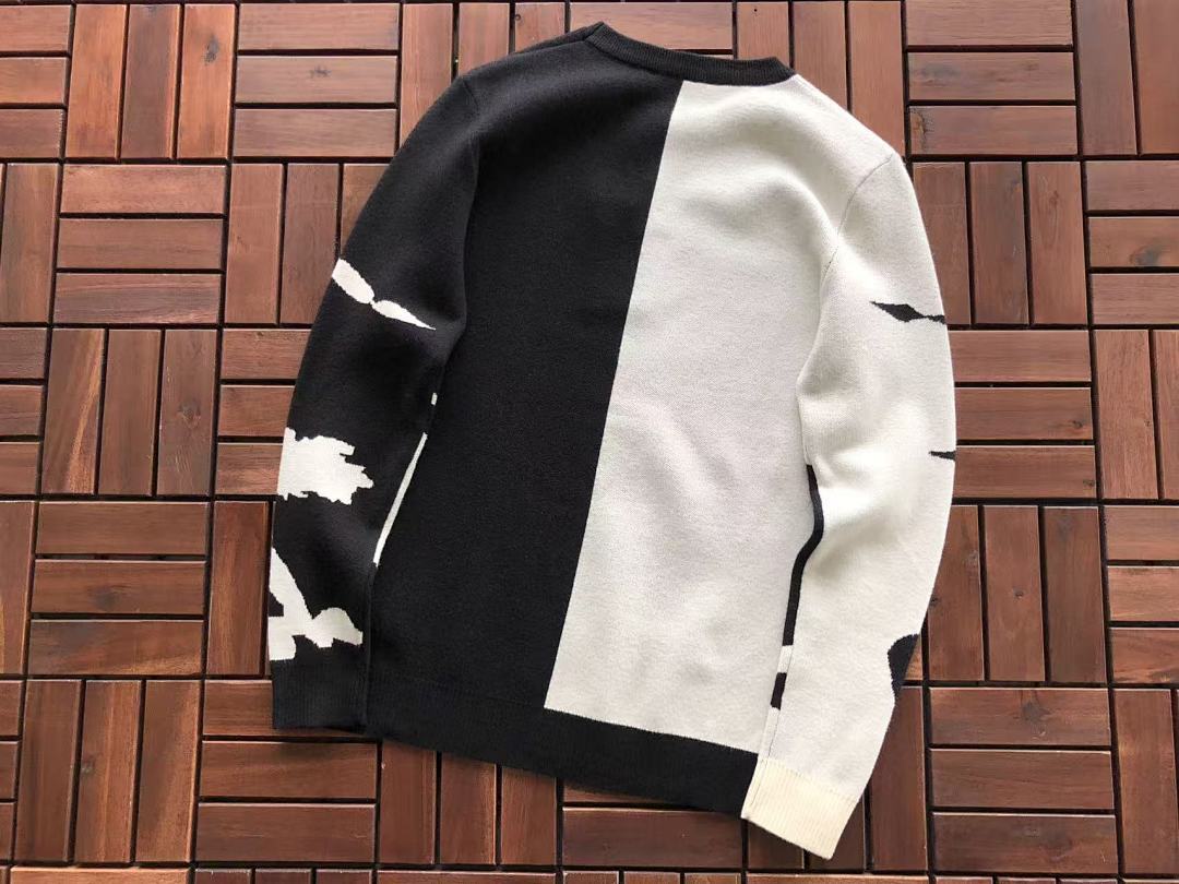 Burberry SWEATER